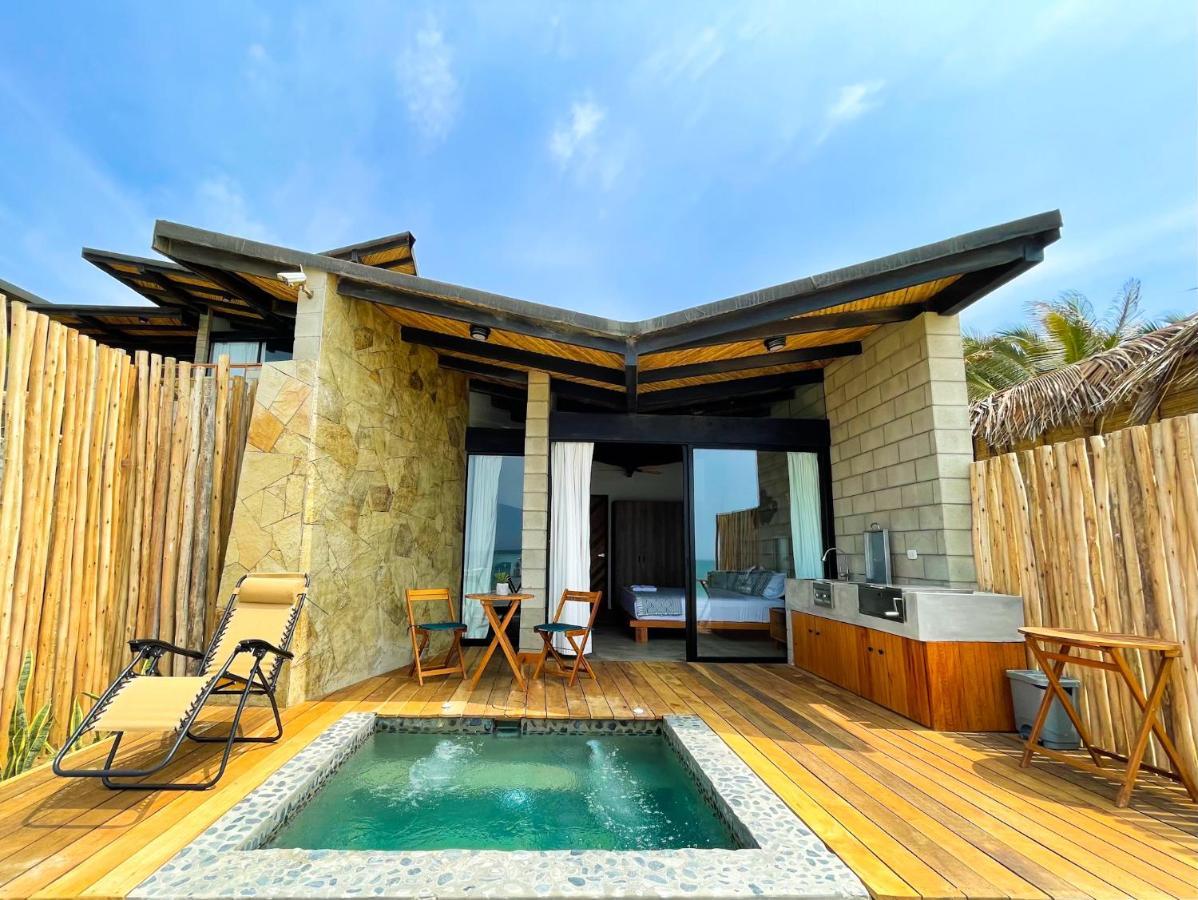 Diem Vichayito Beachfront Eco-Luxury Exterior photo