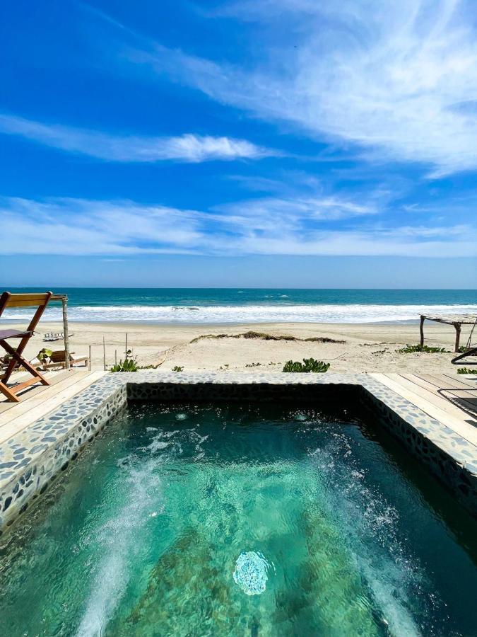 Diem Vichayito Beachfront Eco-Luxury Exterior photo