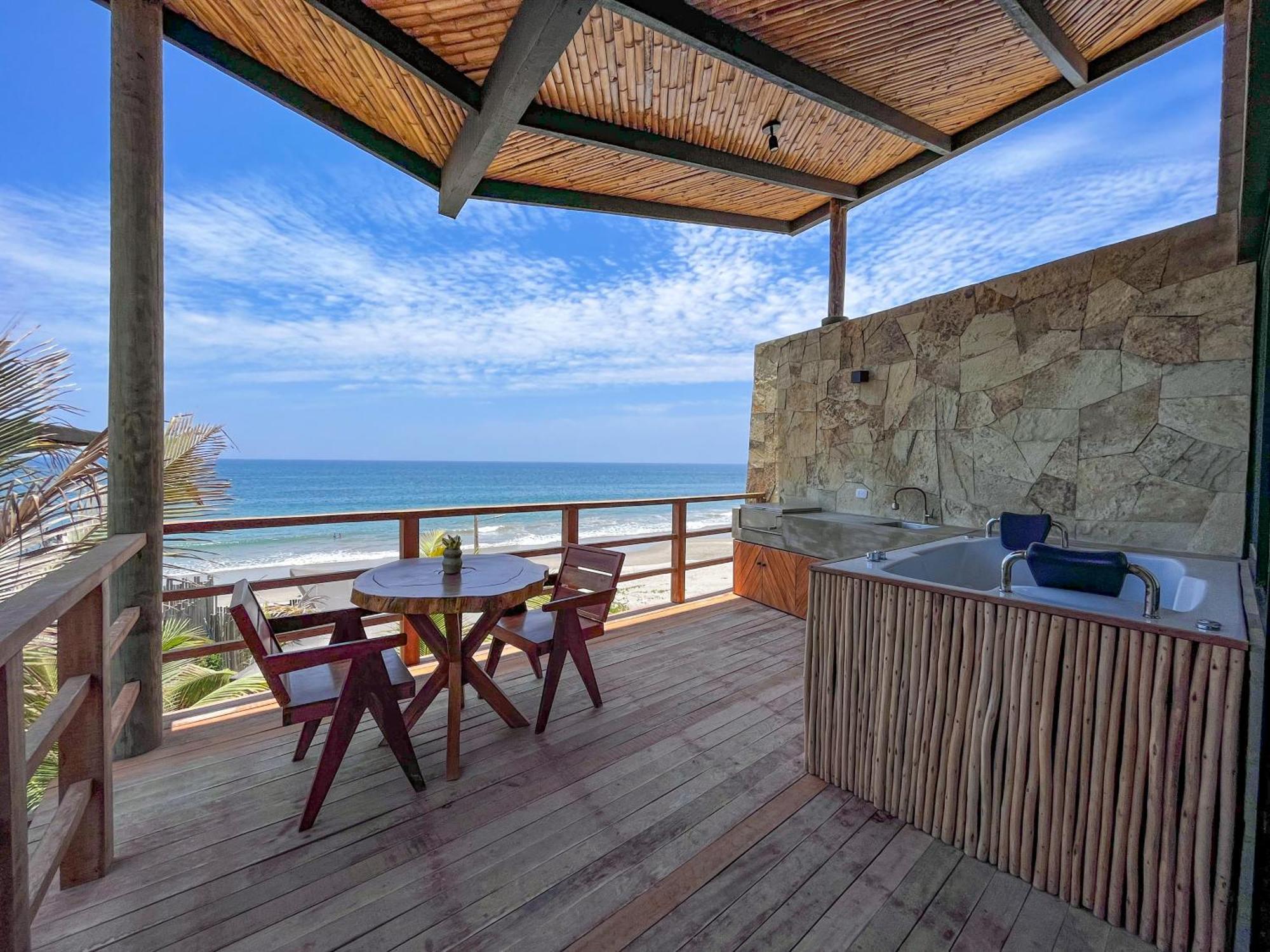 Diem Vichayito Beachfront Eco-Luxury Exterior photo