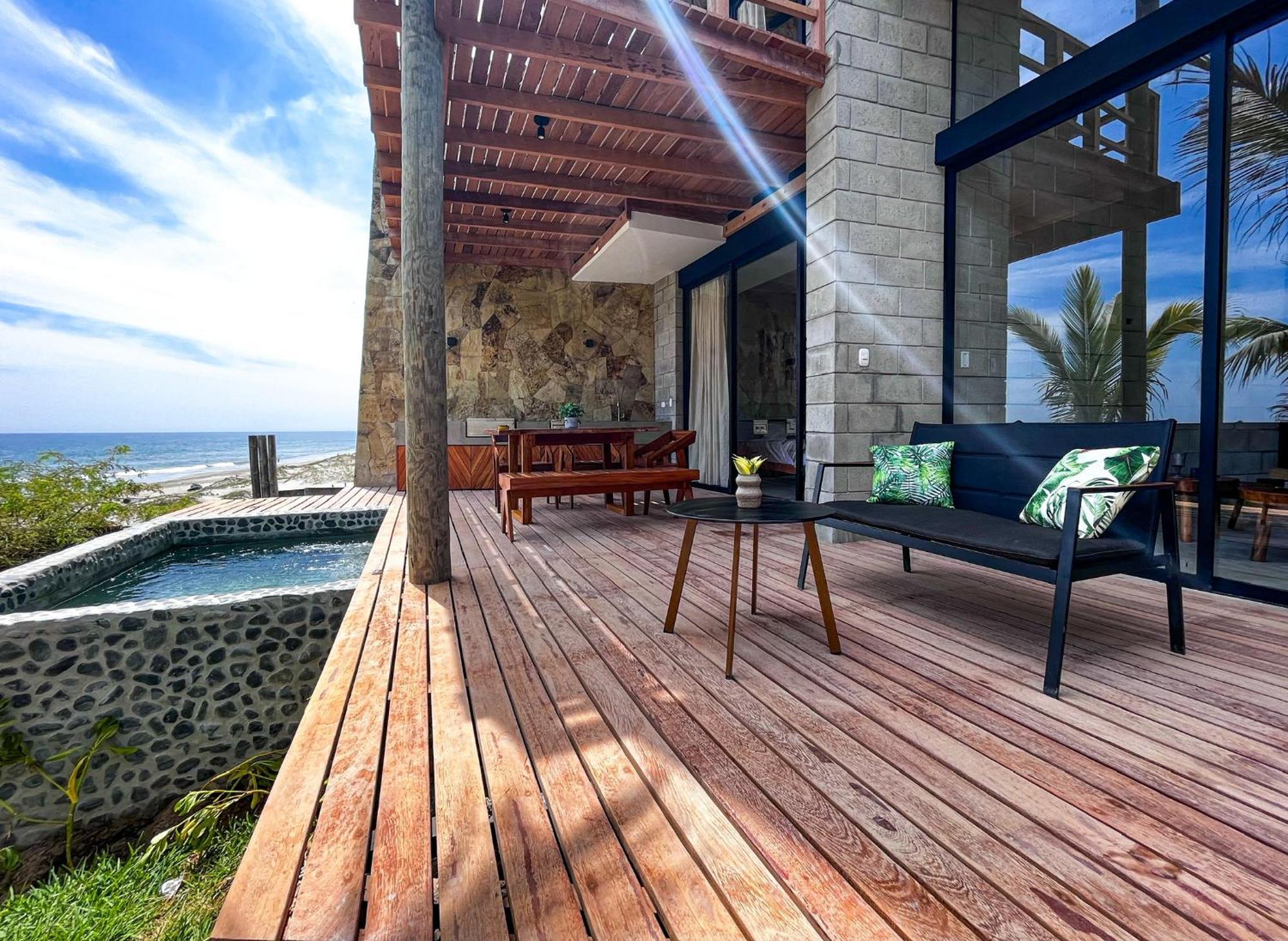Diem Vichayito Beachfront Eco-Luxury Exterior photo